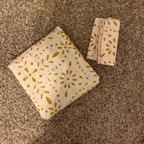 Urban Outfitters Duvet Set - Picture 3 of 3